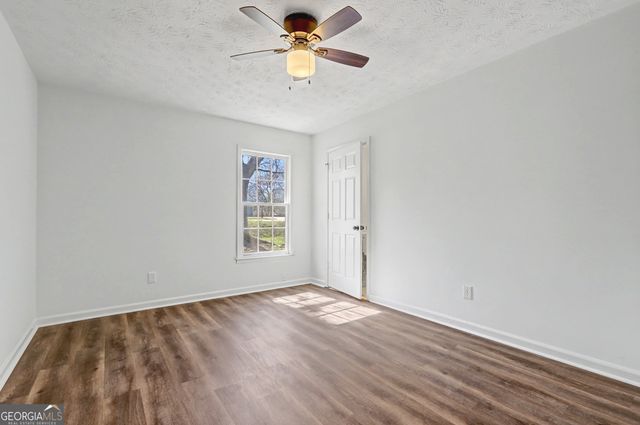 608 S Jeff Davis Drive, Fayetteville, GA 30215