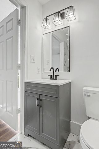 608 S Jeff Davis Drive, Fayetteville, GA 30215