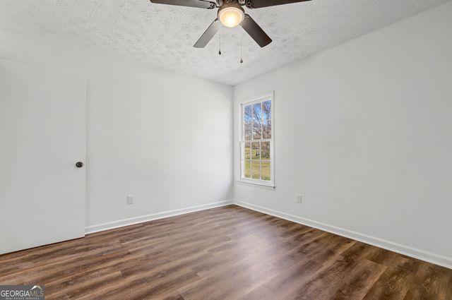 608 S Jeff Davis Drive, Fayetteville, GA 30215