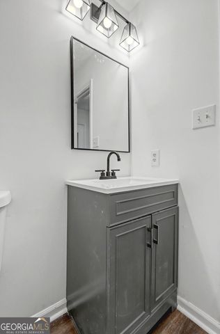 608 S Jeff Davis Drive, Fayetteville, GA 30215