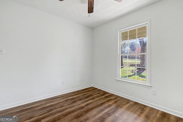 608 S Jeff Davis Drive, Fayetteville, GA 30215