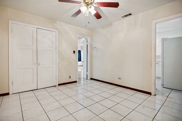408 W Montana Avenue, Dallas, TX 75224