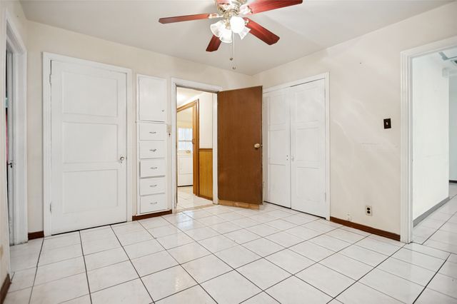 408 W Montana Avenue, Dallas, TX 75224