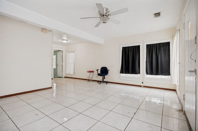 408 W Montana Avenue, Dallas, TX 75224