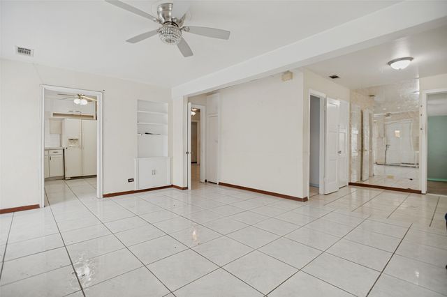 408 W Montana Avenue, Dallas, TX 75224