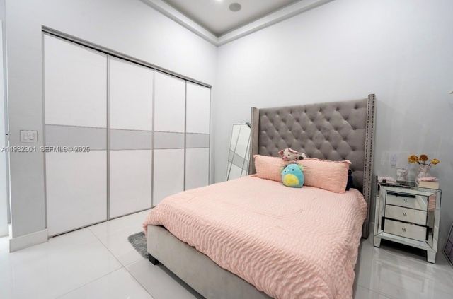 10850 SW 32nd St, Miami, FL 33165