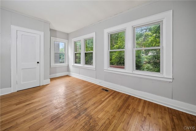 2410 East Genesee Street 12, Syracuse, NY 13210