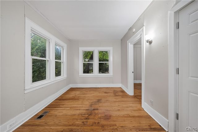 2410 East Genesee Street 12, Syracuse, NY 13210