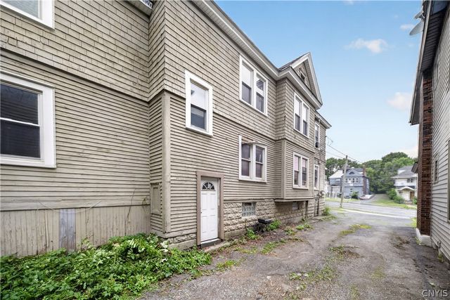 2410 East Genesee Street 12, Syracuse, NY 13210