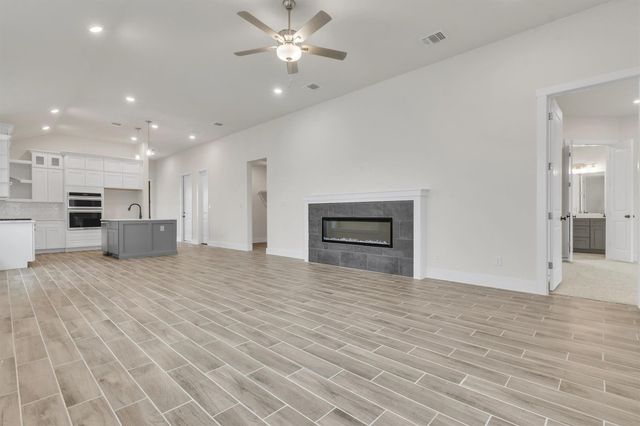 8507 Pine Muhly DR, Lago Vista, TX 78645