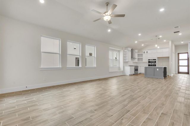 8507 Pine Muhly DR, Lago Vista, TX 78645