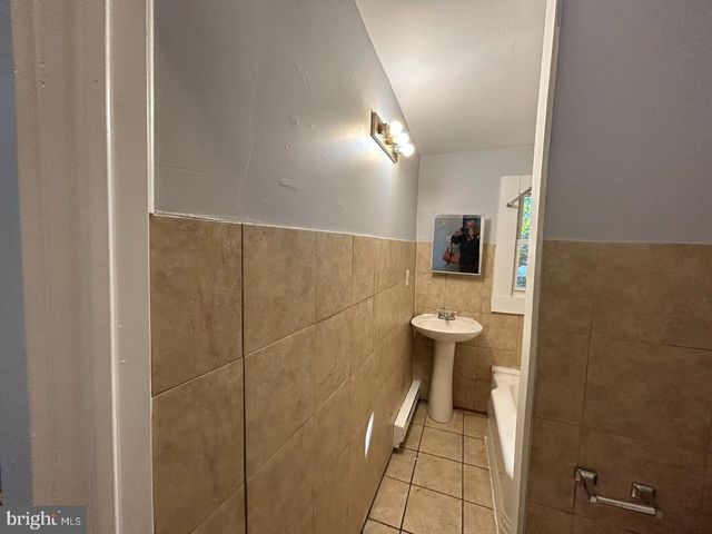 416 E HIGH ST, Philadelphia, PA 19144