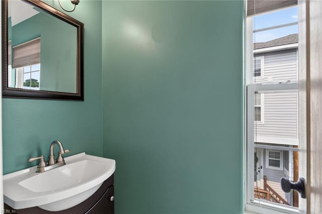4823 Lake DR, Virginia Beach, VA 23455