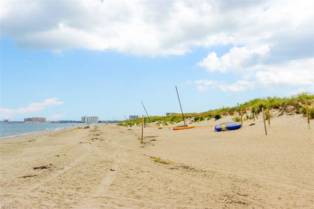 4823 Lake DR, Virginia Beach, VA 23455