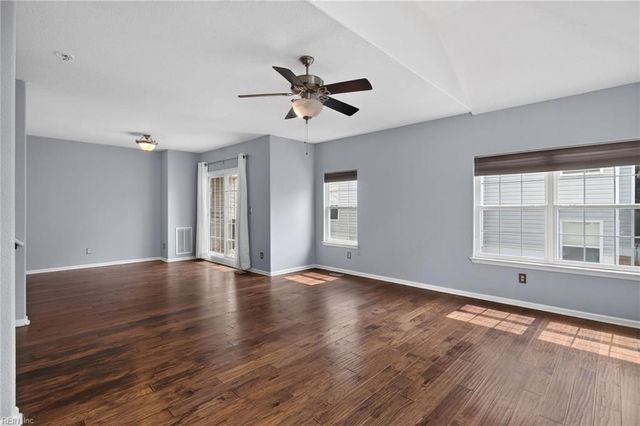4823 Lake DR, Virginia Beach, VA 23455