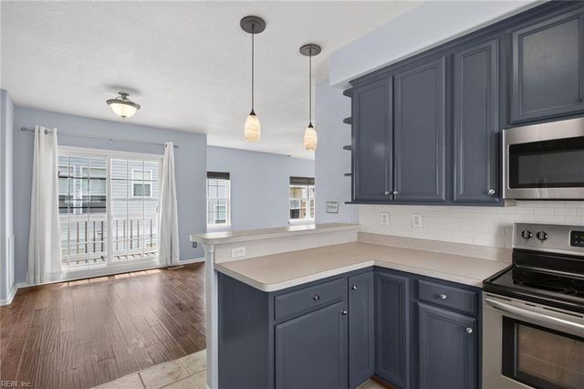 4823 Lake DR, Virginia Beach, VA 23455
