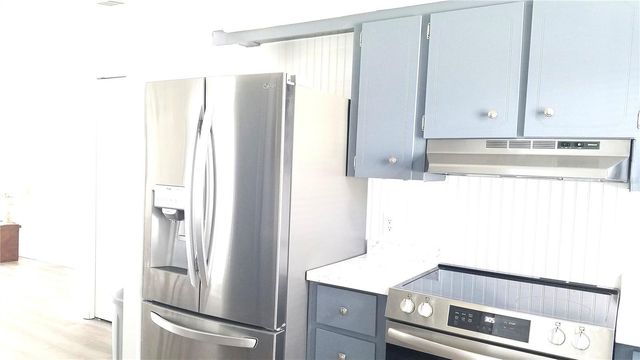 37537 PINATA AVENUE, Zephyrhills, FL 33541