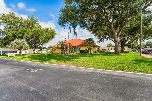 37537 PINATA AVENUE, Zephyrhills, FL 33541