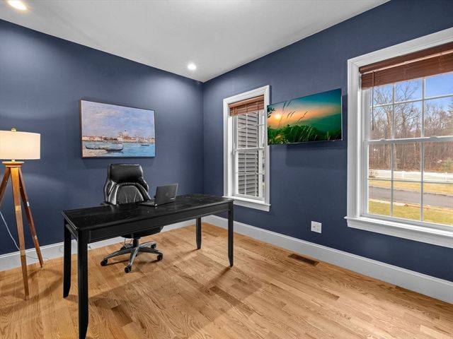 8 Clearview Street, Grafton, MA 01519