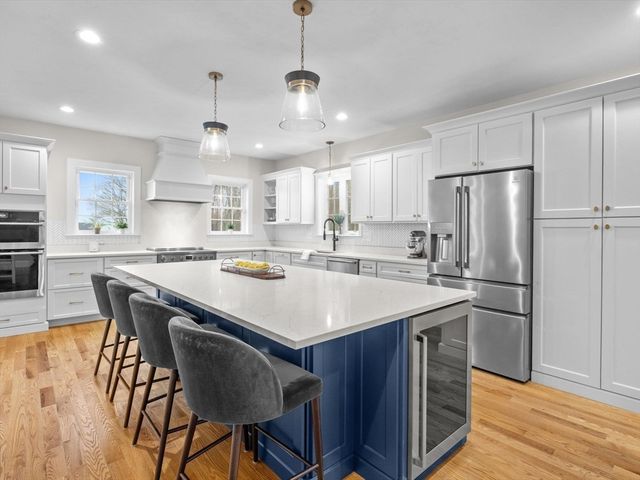 8 Clearview Street, Grafton, MA 01519