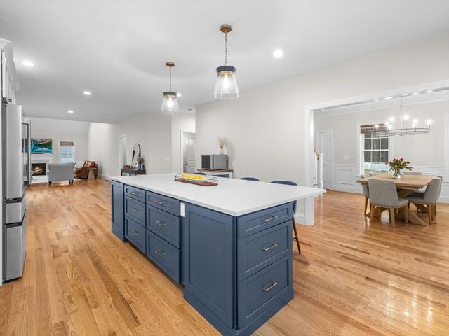 8 Clearview Street, Grafton, MA 01519