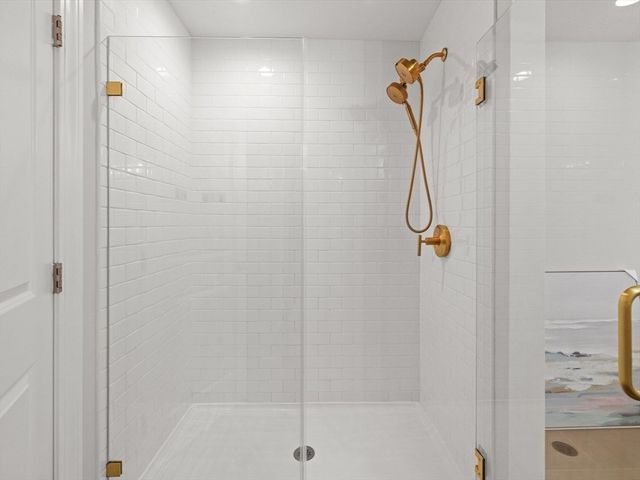 8 Clearview Street, Grafton, MA 01519