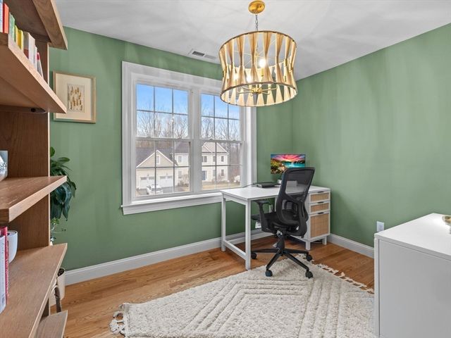 8 Clearview Street, Grafton, MA 01519