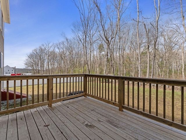 8 Clearview Street, Grafton, MA 01519