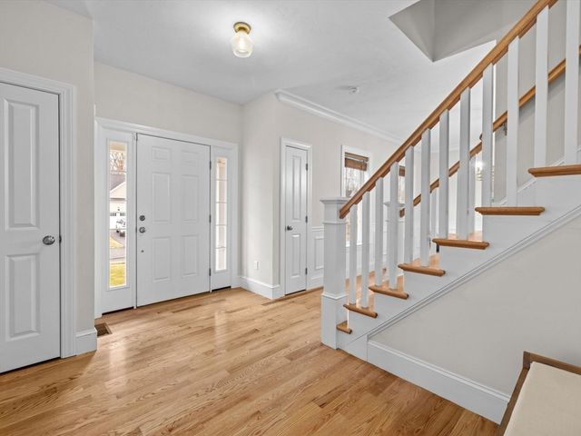 8 Clearview Street, Grafton, MA 01519