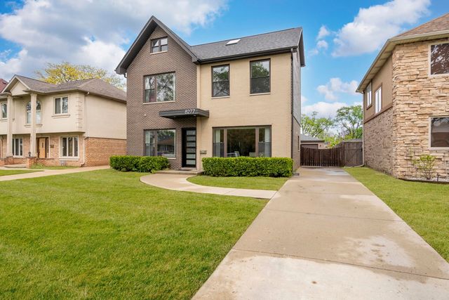 8277 N Wisner Street, Niles, IL 60714