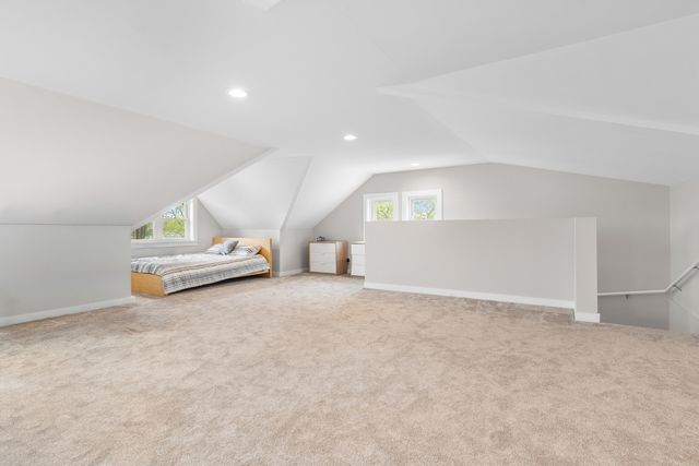 8277 N Wisner Street, Niles, IL 60714