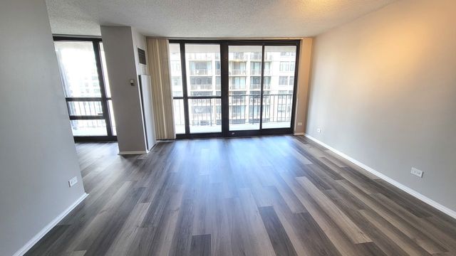 10 E Ontario Street 2406, Chicago, IL 60611