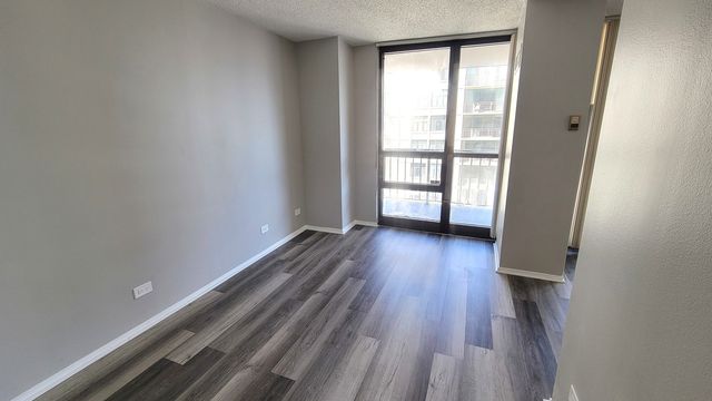 10 E Ontario Street 2406, Chicago, IL 60611