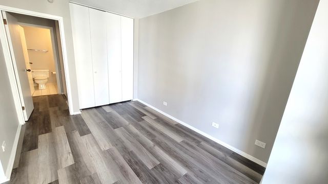 10 E Ontario Street 2406, Chicago, IL 60611