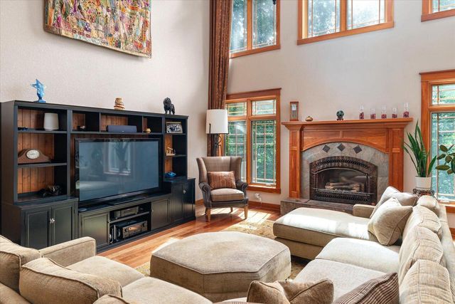 3031 Wild Rose LANE, Onalaska, WI 54650