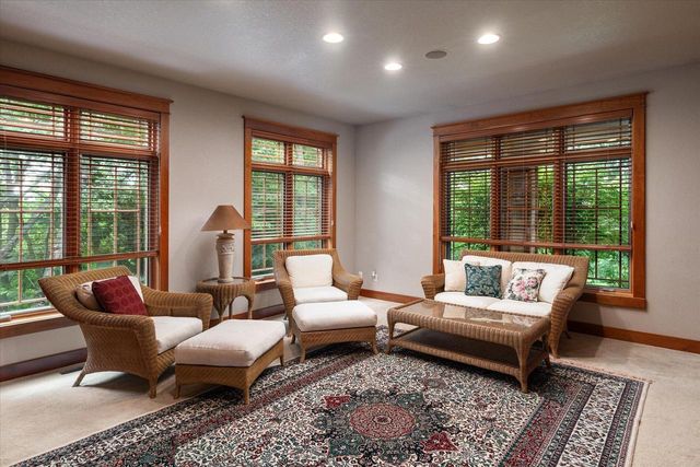 3031 Wild Rose LANE, Onalaska, WI 54650