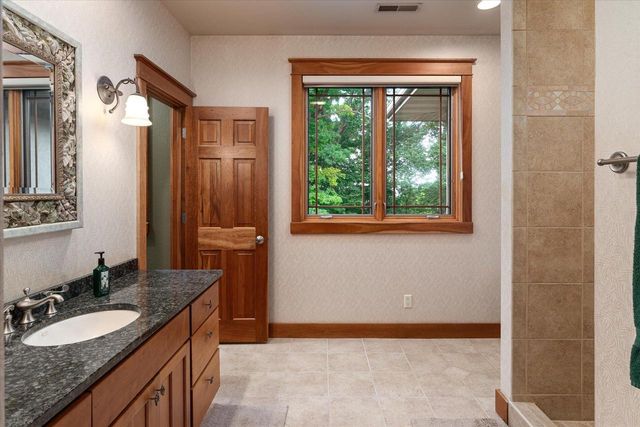 3031 Wild Rose LANE, Onalaska, WI 54650