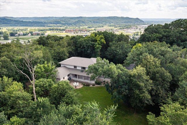 3031 Wild Rose LANE, Onalaska, WI 54650