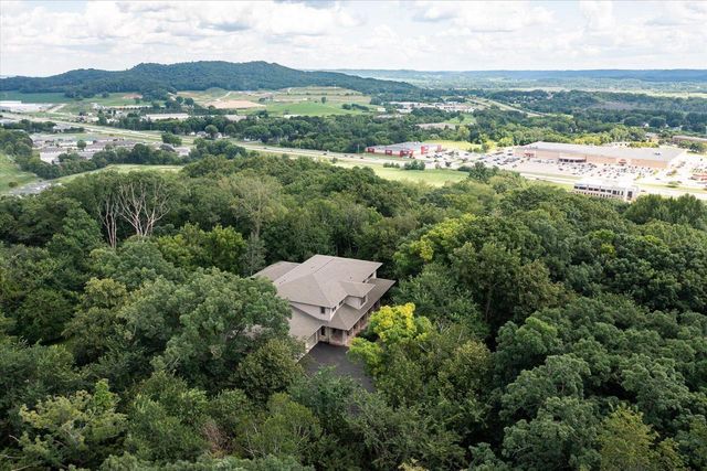 3031 Wild Rose LANE, Onalaska, WI 54650