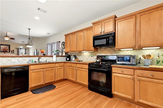 2109 Wicker Wood Way, Snellville, GA 30078