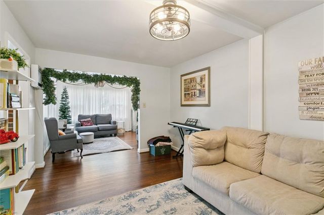 18 S Greenfield AVE, Hampton, VA 23666