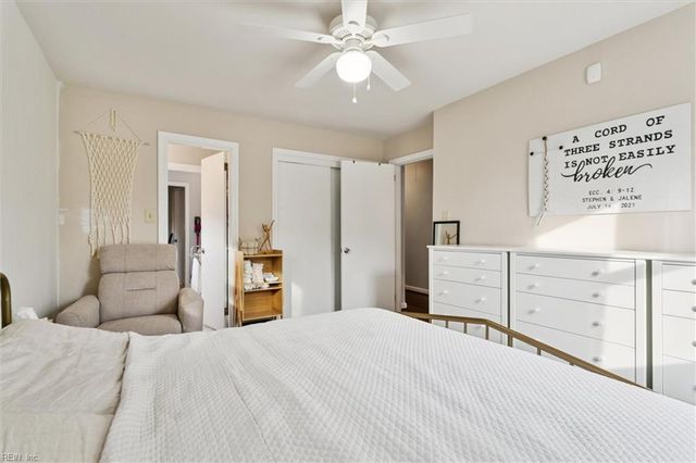 18 S Greenfield AVE, Hampton, VA 23666