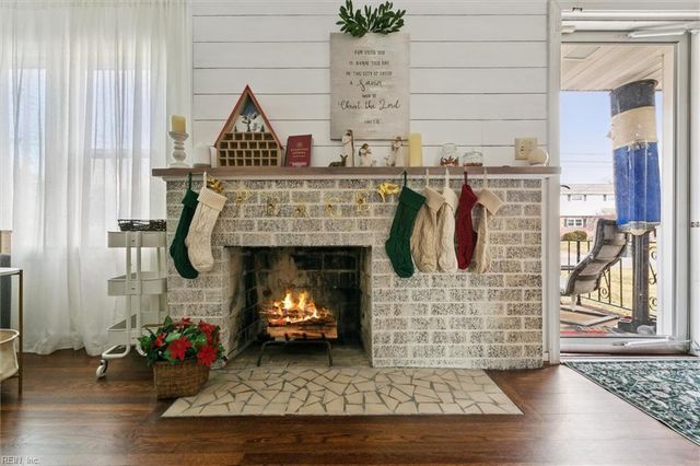 18 S Greenfield AVE, Hampton, VA 23666