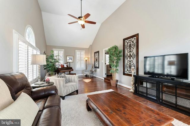 19746 WILLOWDALE PL, Ashburn, VA 20147