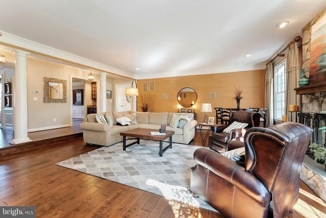 19746 WILLOWDALE PL, Ashburn, VA 20147