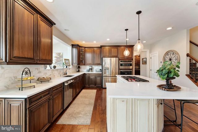 19746 WILLOWDALE PL, Ashburn, VA 20147