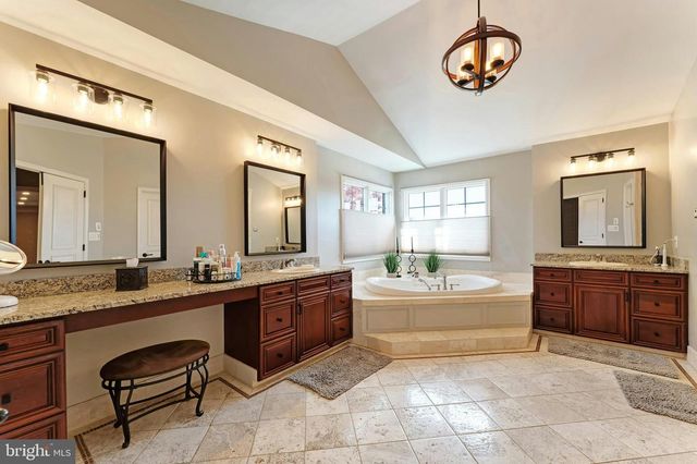 19746 WILLOWDALE PL, Ashburn, VA 20147