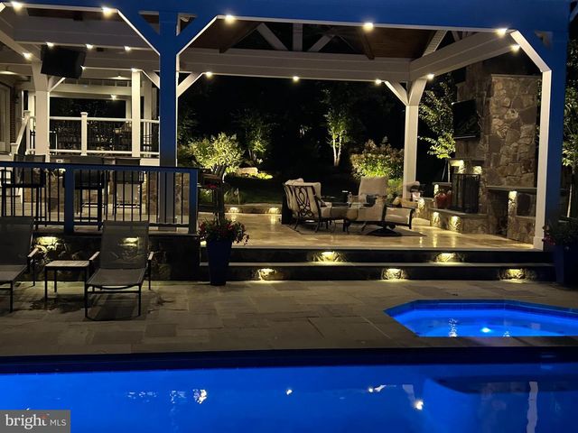 19746 WILLOWDALE PL, Ashburn, VA 20147