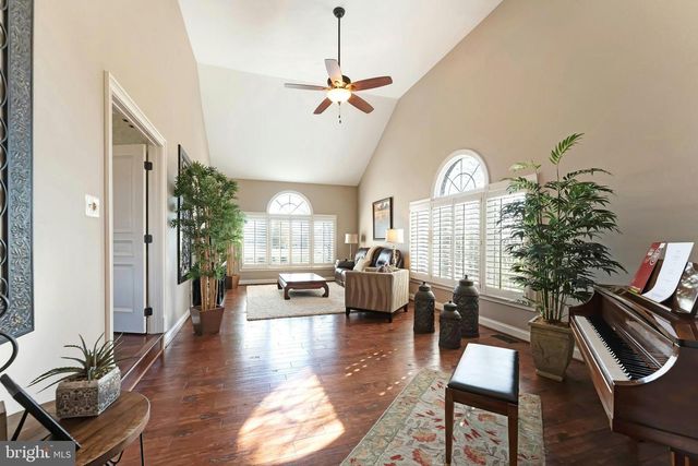 19746 WILLOWDALE PL, Ashburn, VA 20147