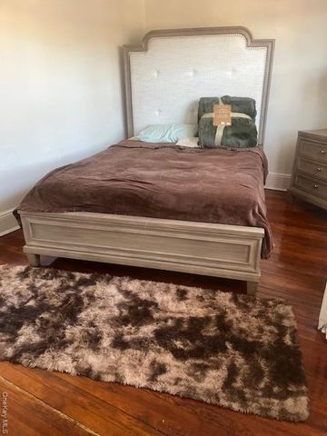 107-35 E Van Wyck Expressway, Jamaica, NY 11435